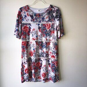 Egy California Floral Lace Detail Short Sleeve Shift Midi Dress Medium